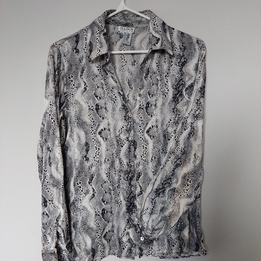 Allison Taylor Women's Size S 100% Silk Snake Print  Blouse Black & White